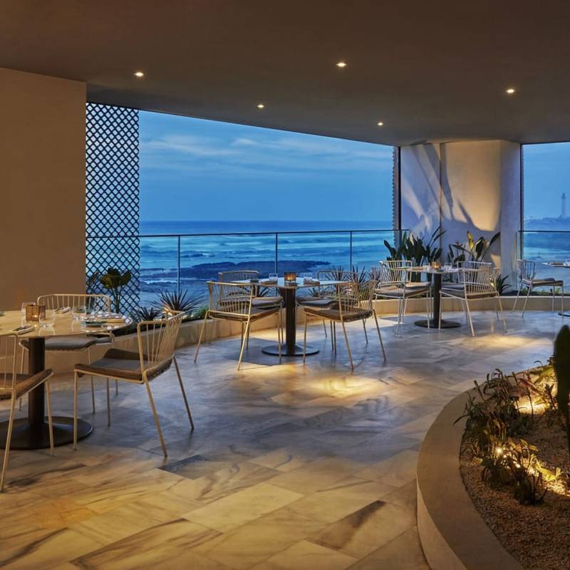 Bleu (Four Seasons)