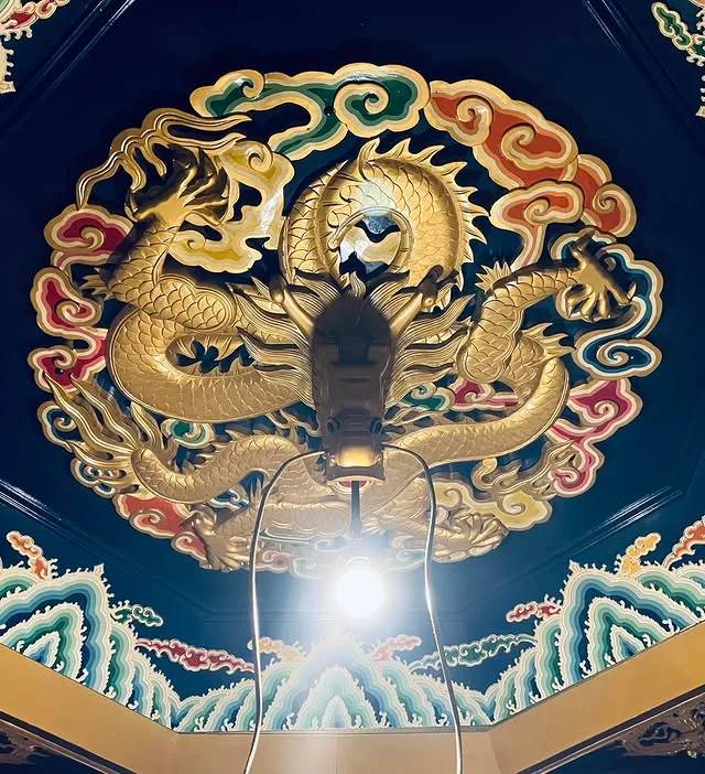 Golden China, Sidi Belyout: story 2