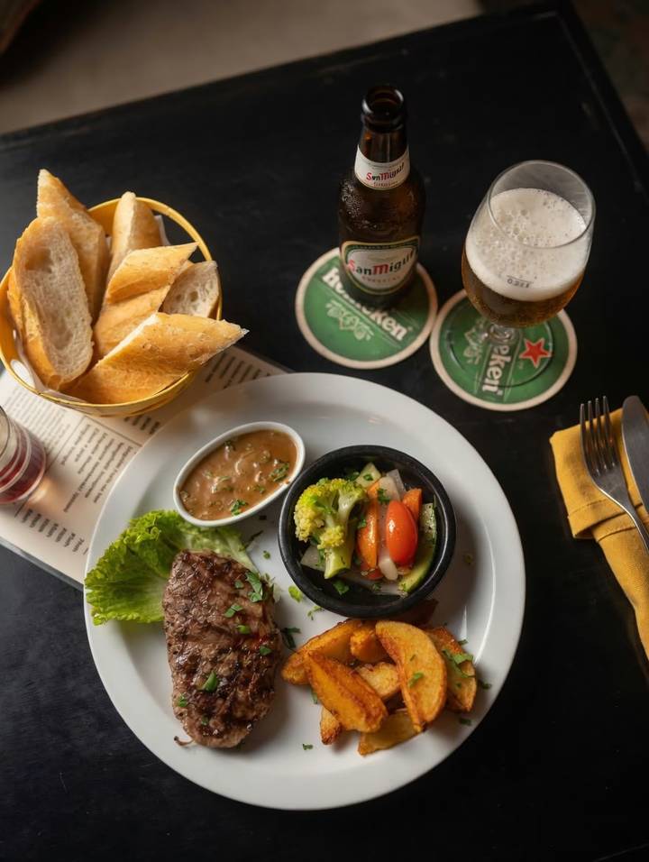 London Gastropub, Casablanca: story 3