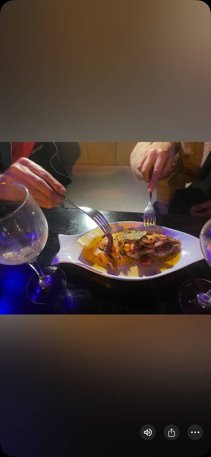London Gastropub, Casablanca: story 8