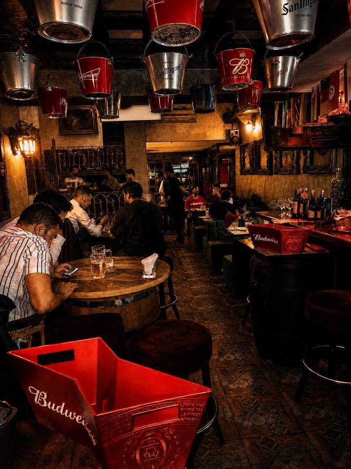 London Gastropub, Casablanca: story 10