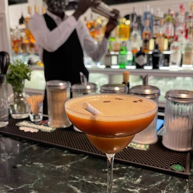 La Closerie, Racine: story 6