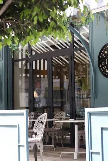 Les Frères Gourmets